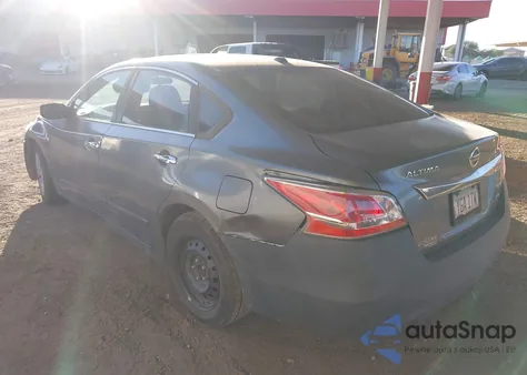 2014 Nissan Altima 2.5 S z USA, uszkodzony, nr VIN 1N4AL3AP0EN231862